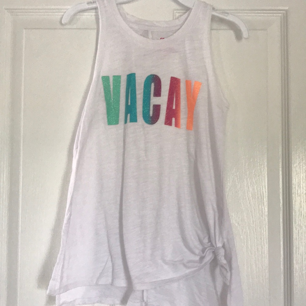 Sleeveless Vacay shirt